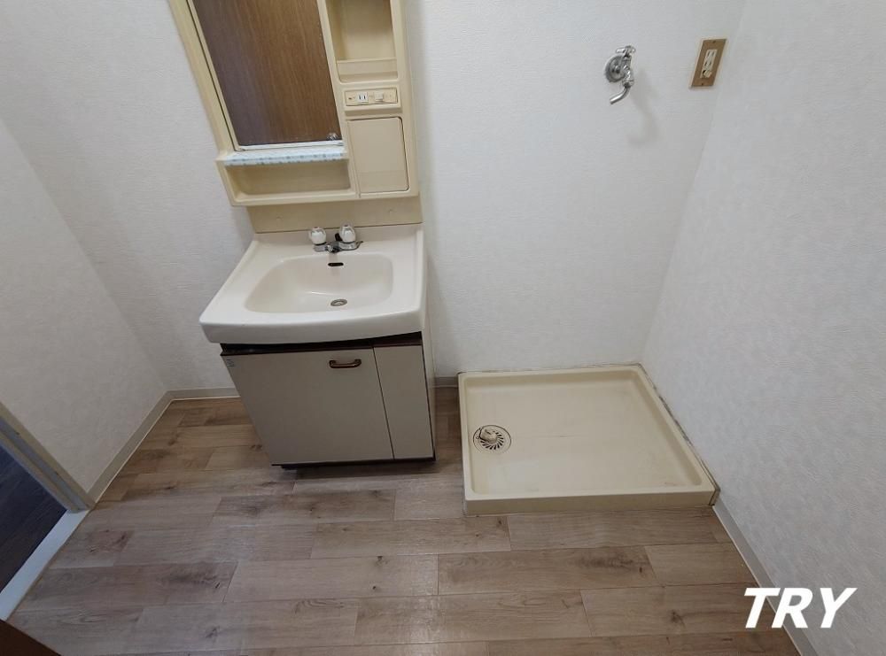 �y���ʏ��z�@