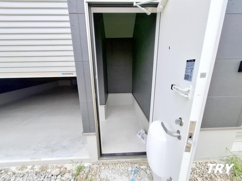 �y�G���g�����X�z�@