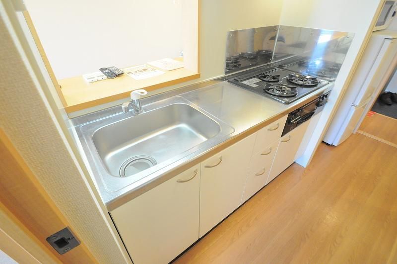 �y�L�b�`���z�@