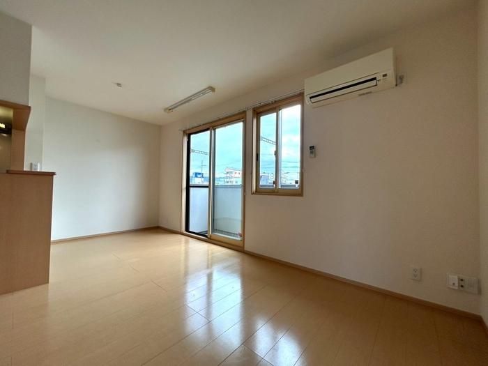 �y���ԁE���r���O�z�@