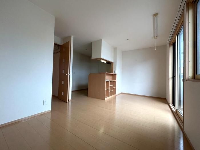 �y�����E���r���O�z�@