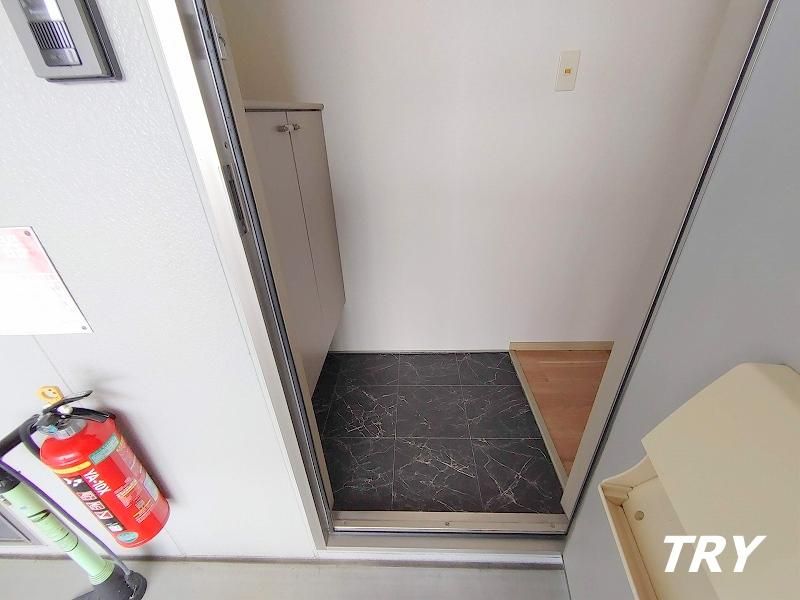 �y���ցz�@