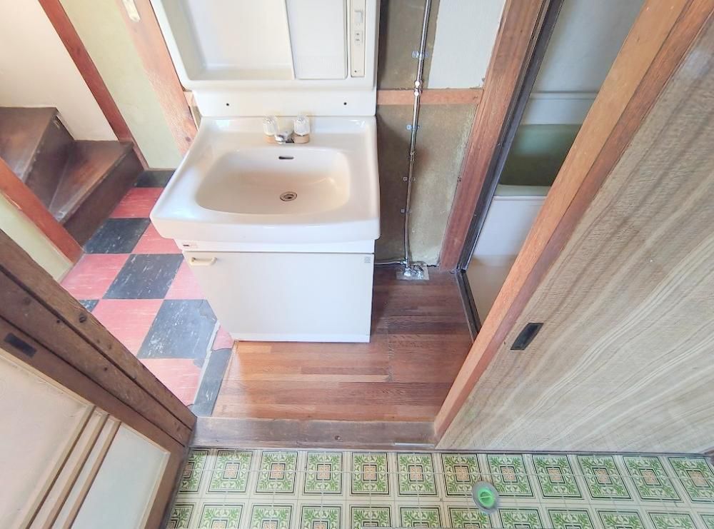 �y���ʏ��z�@