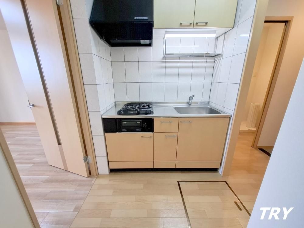 �y�L�b�`���z�@