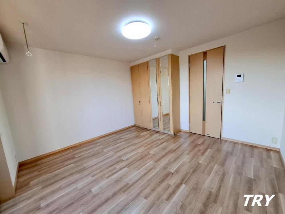 �y�Q���z�@