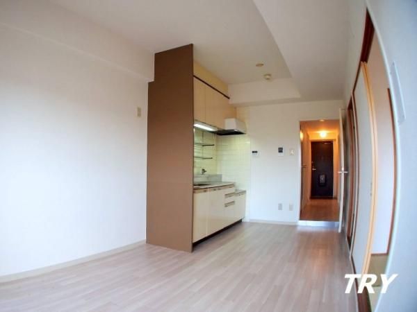 �y�����E���r���O�z�@�_�C�j���O