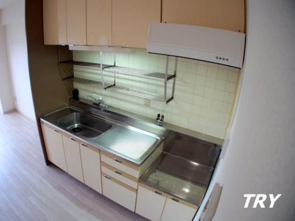 �y�L�b�`���z�@