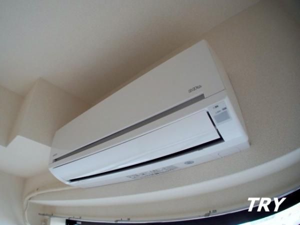 �y���̑��ݔ��z�@�G�A�R��