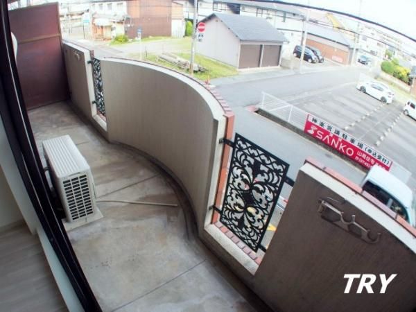 �y�o���R�j�[�z�@