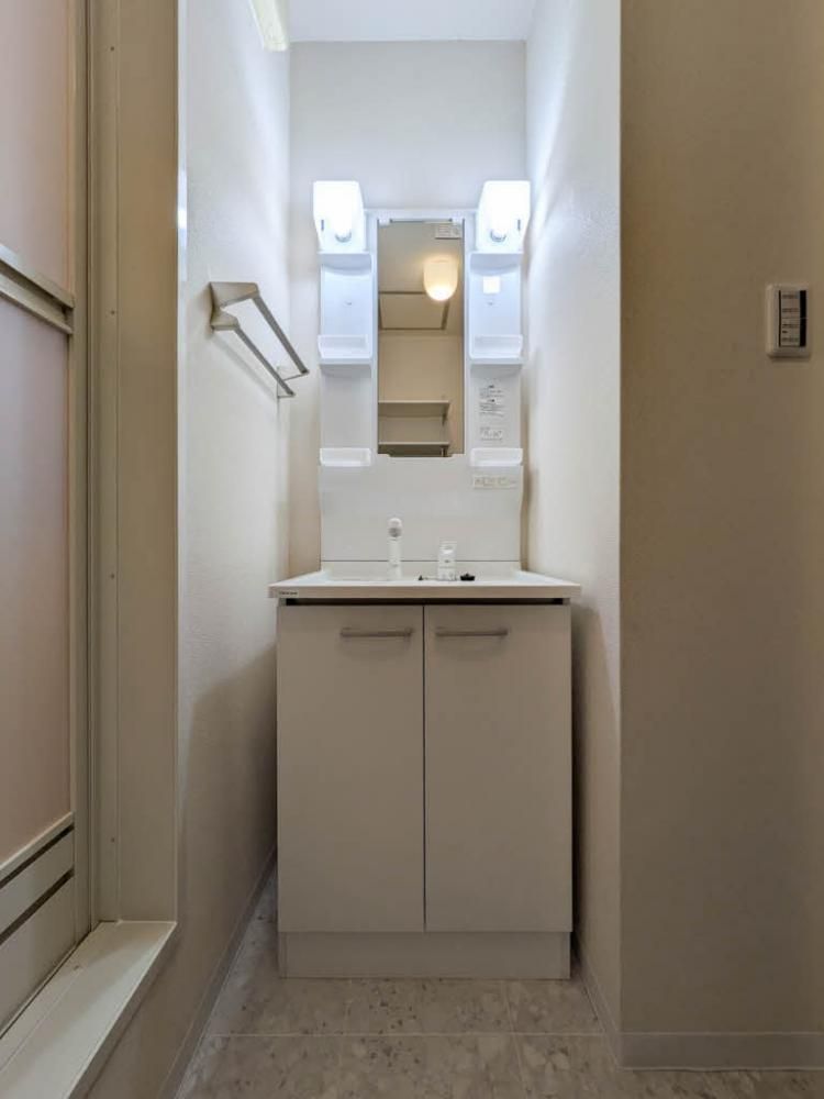 �y���ʏ��z�@