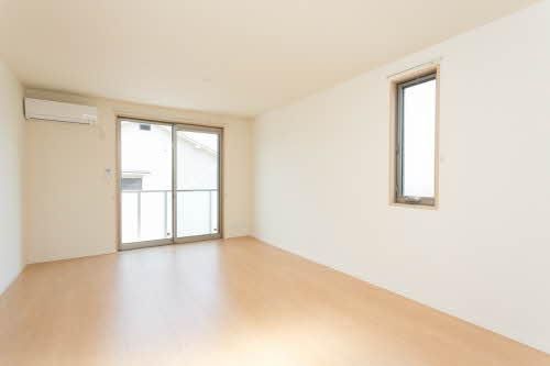 �y���ԁE���r���O�z�@