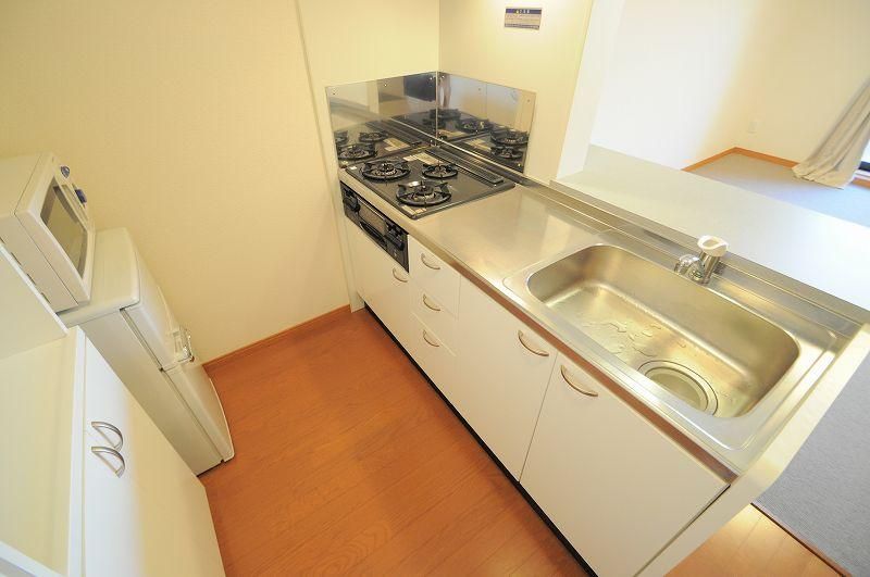 �y�L�b�`���z�@