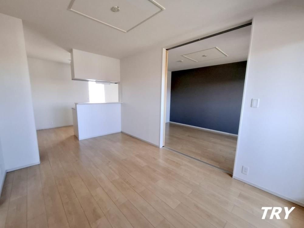 �y���ԁE���r���O�z�@