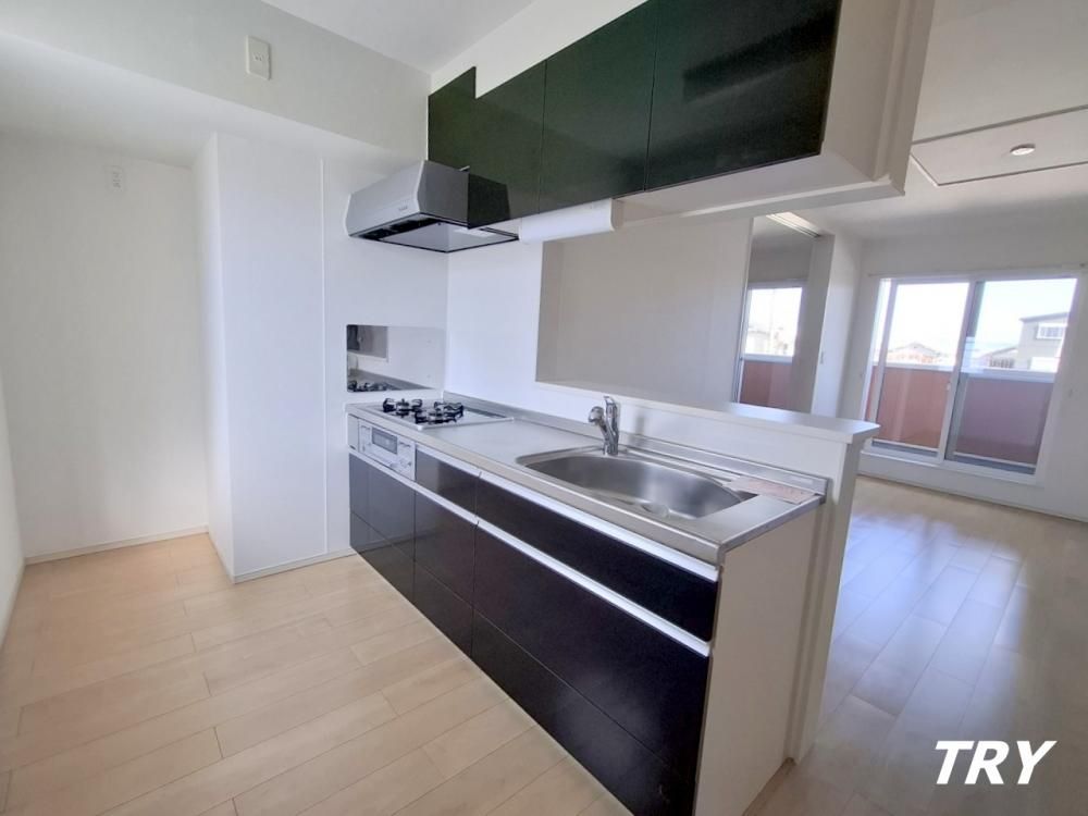 �y�L�b�`���z�@