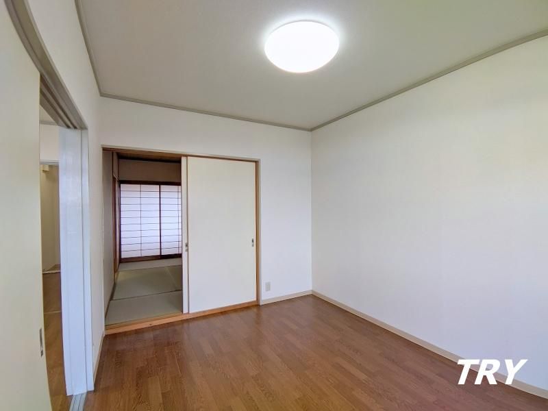 �y�Q���z�@