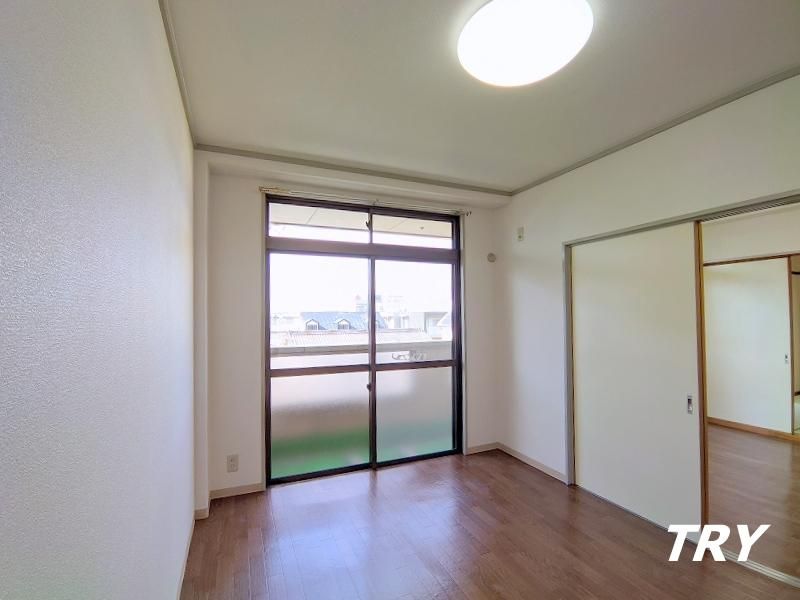 �y�Q���z�@