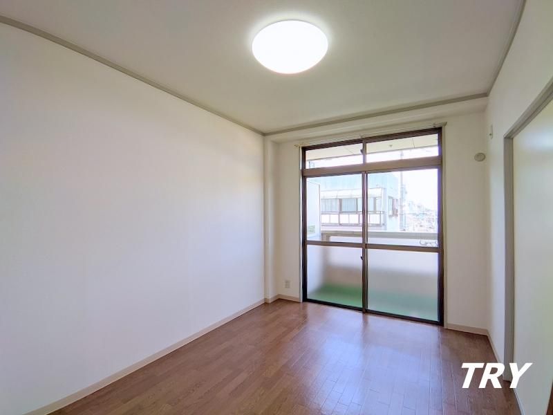 �y�Q���z�@