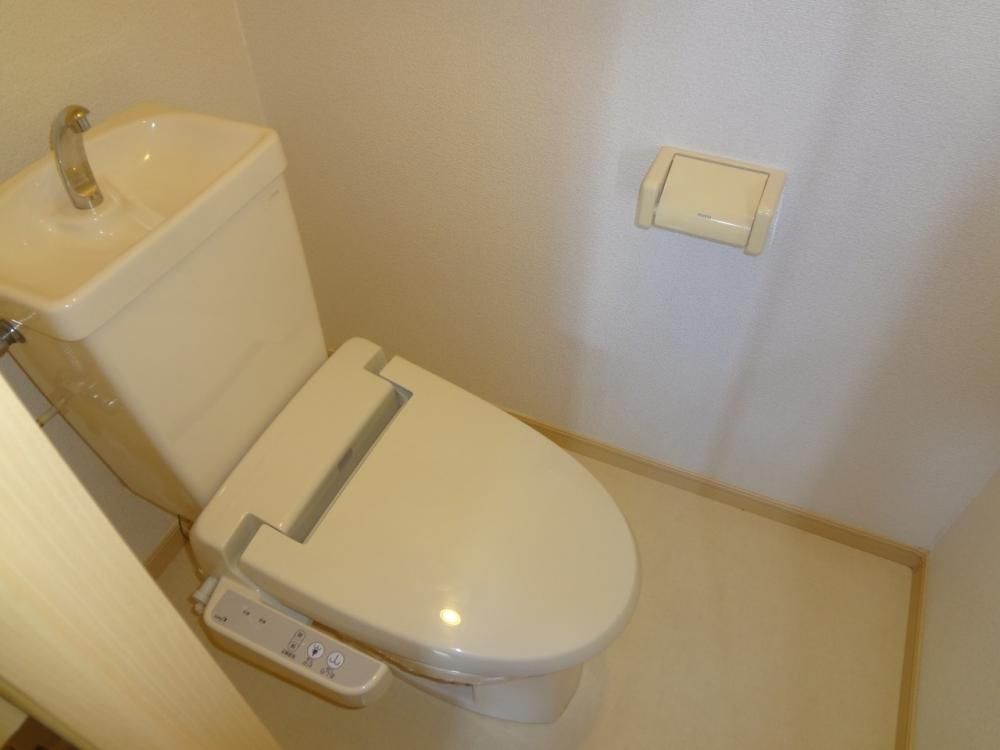 �y�g�C���z�@