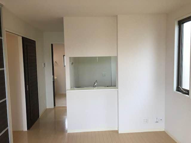 �y�����E���r���O�z�@