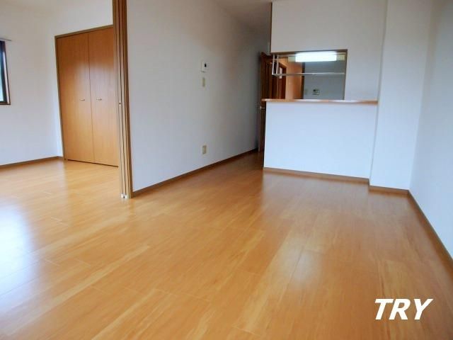 �y���ԁE���r���O�z�@