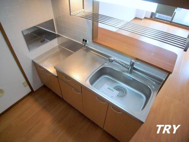 �y�L�b�`���z�@