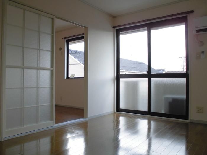 �y���ԁE���r���O�z�@