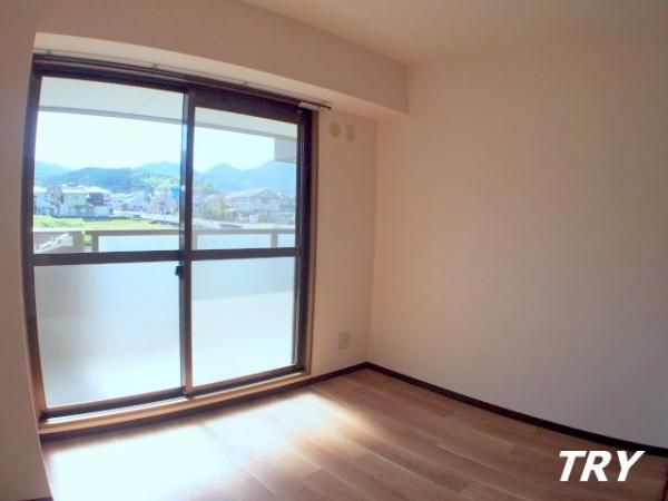 �y�Q���z�@