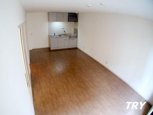 �y�����E���r���O�z�@