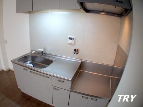 �y�L�b�`���z�@