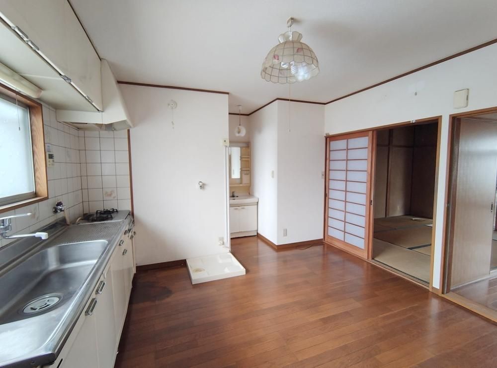 �y���ԁE���r���O�z�@