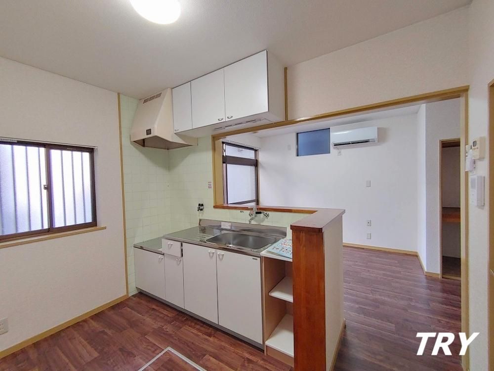 �y�L�b�`���z�@