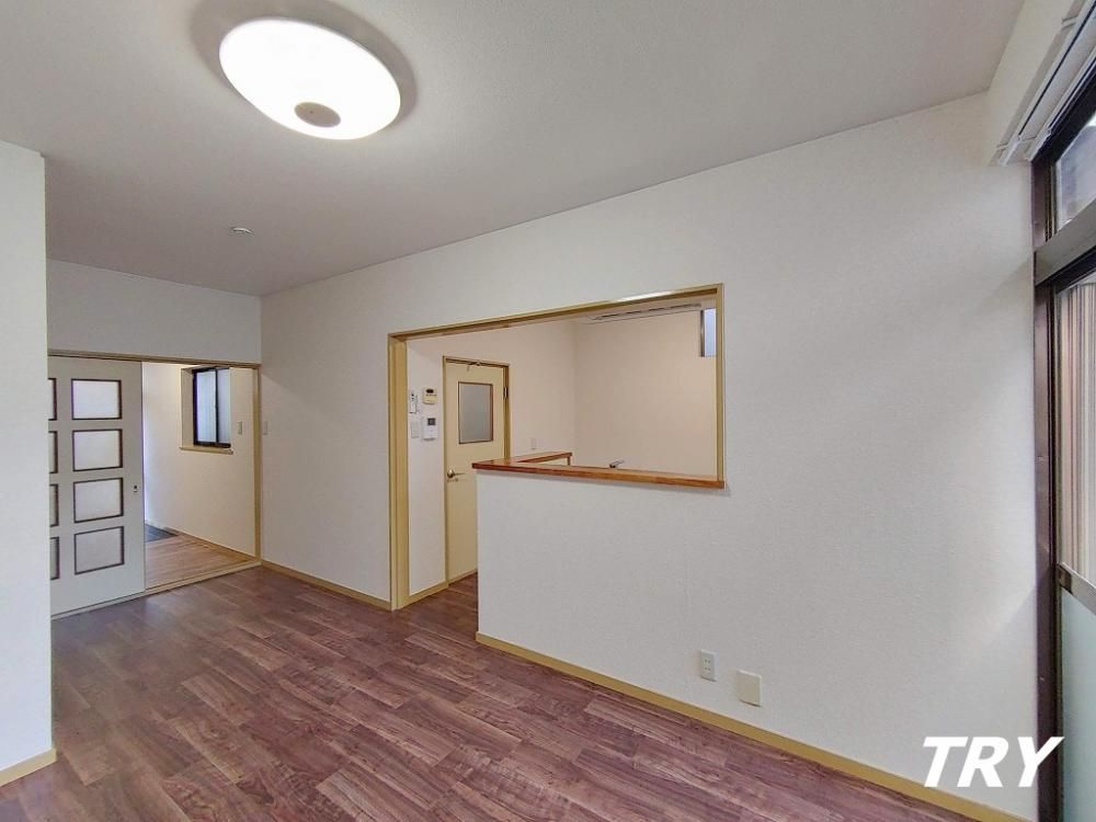 �y���ԁE���r���O�z�@