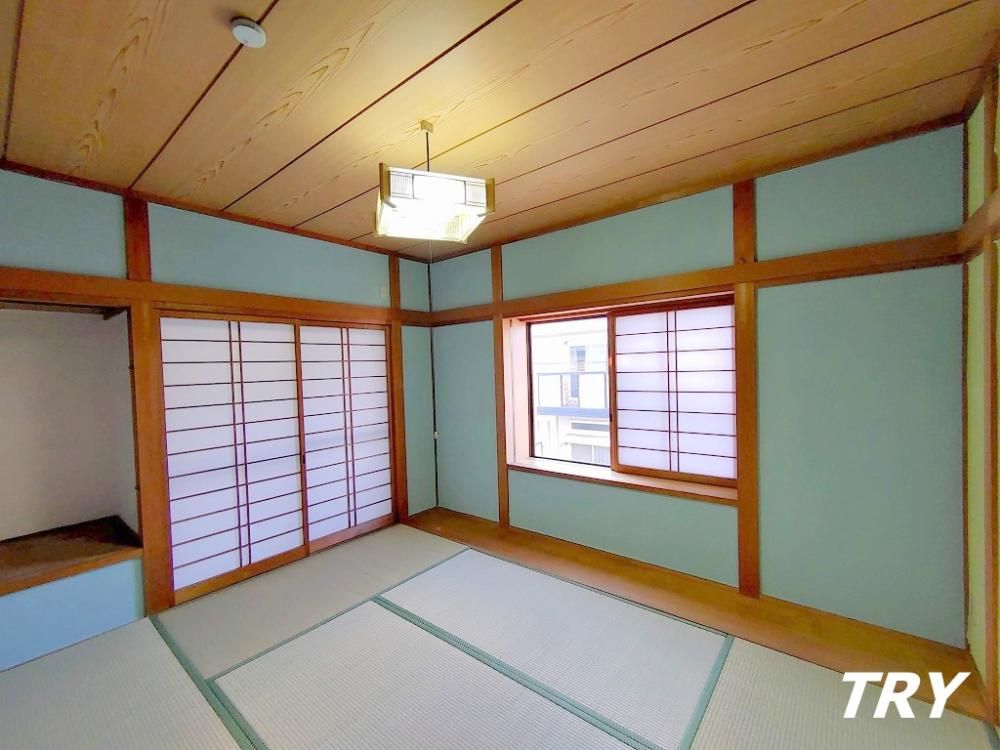 �y�Q���z�@