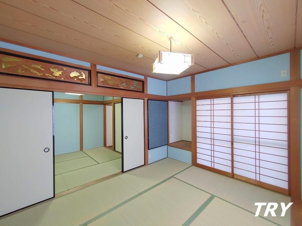 �y�Q���z�@