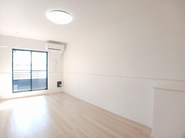 �y���ԁE���r���O�z�@