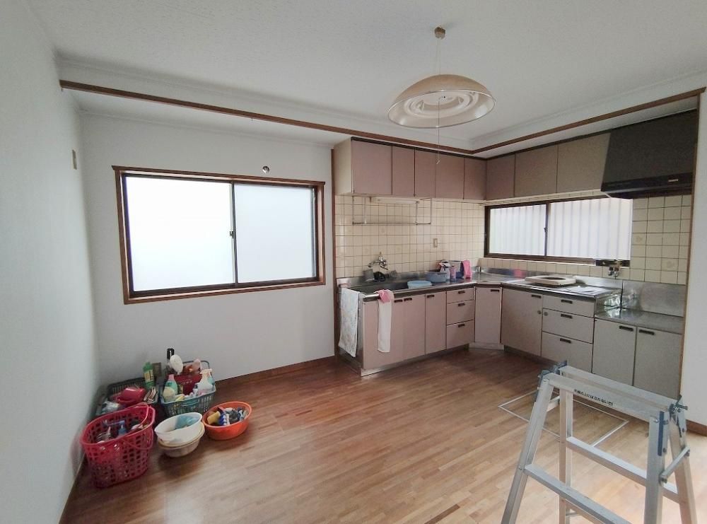 �y�L�b�`���z�@