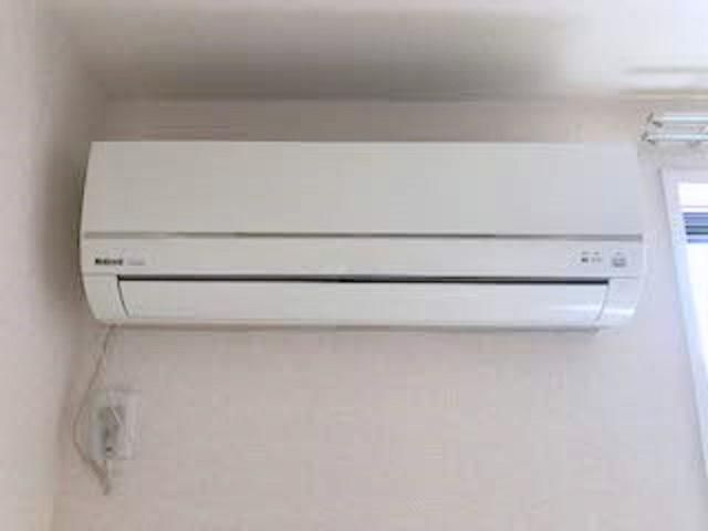 �y���̑��ݔ��z�@