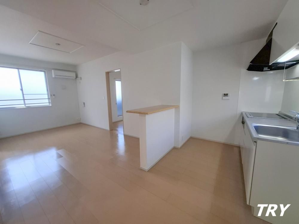 �y���ԁE���r���O�z�@