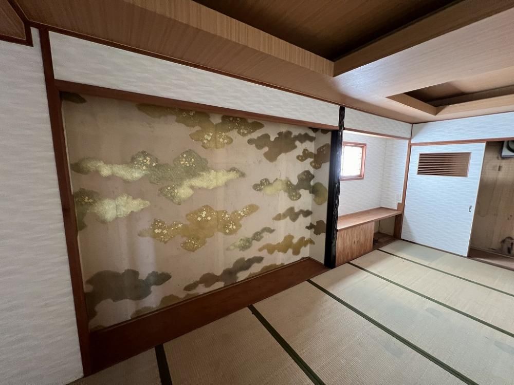 �y�����E���r���O�z�@