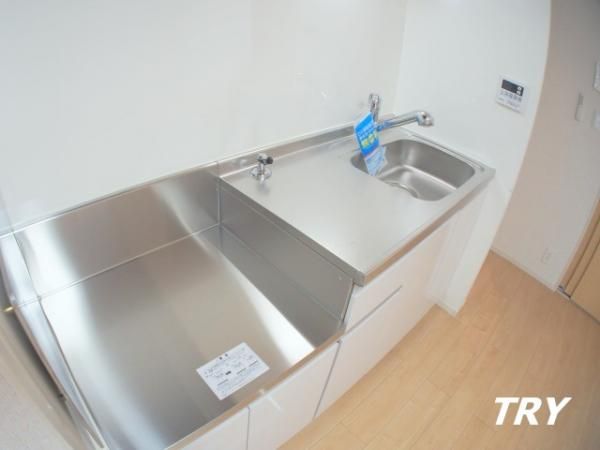 �y�L�b�`���z�@