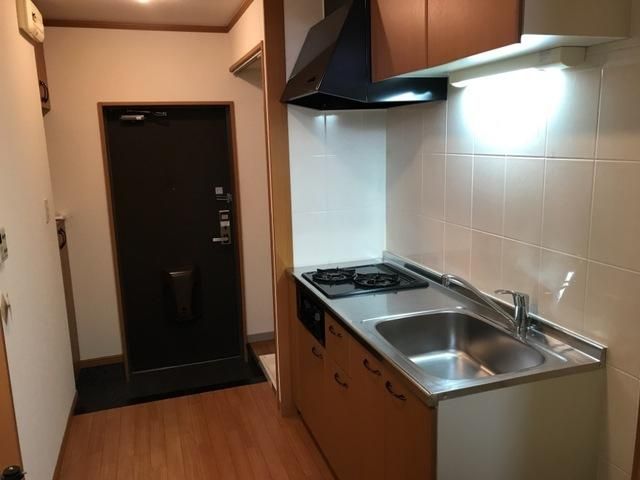 �y�L�b�`���z�@