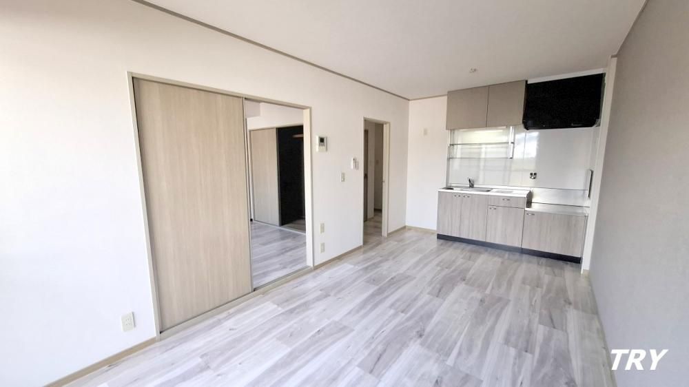 �y���ԁE���r���O�z�@