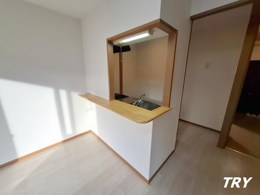 �y�L�b�`���z�@