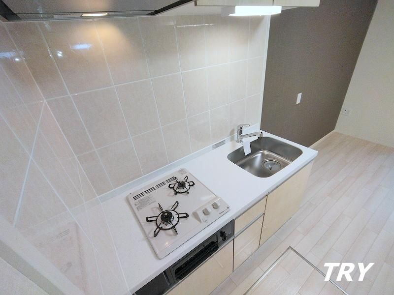 �y�L�b�`���z�@