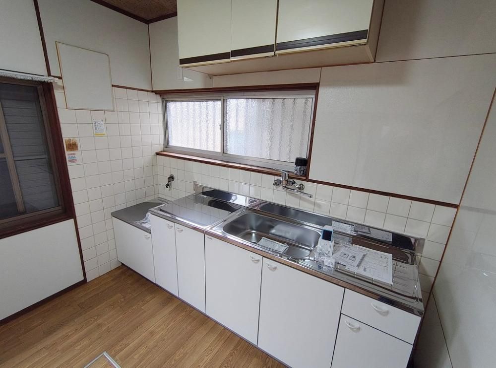 �y�L�b�`���z�@