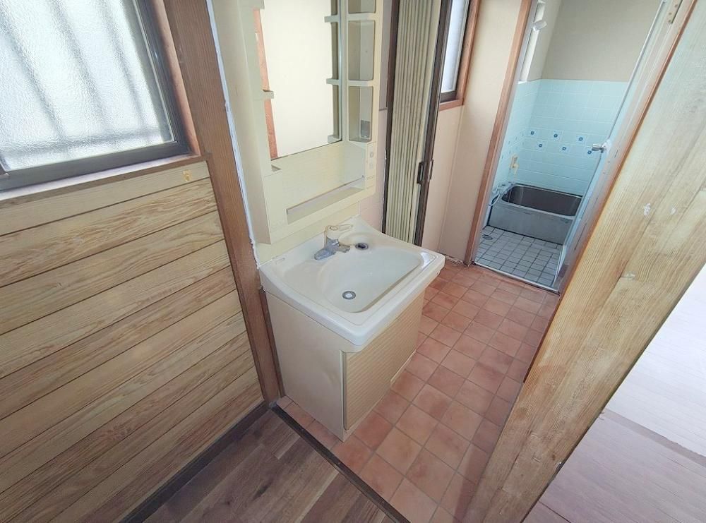 �y���ʏ��z�@