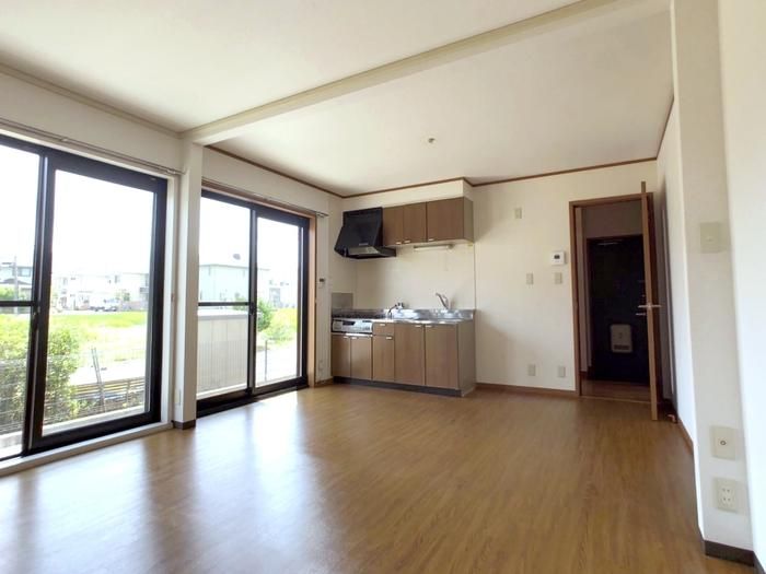 �y���ԁE���r���O�z�@