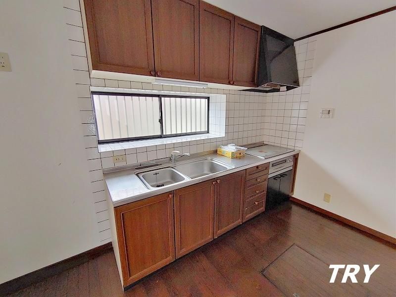 �y�L�b�`���z�@