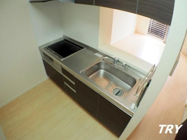 �y�L�b�`���z�@