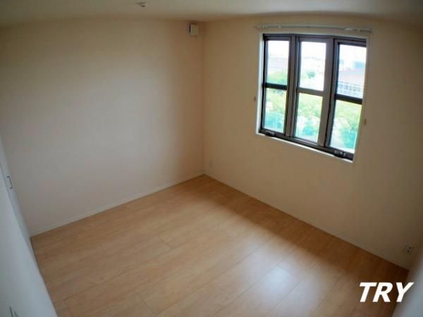 �y�Q���z�@